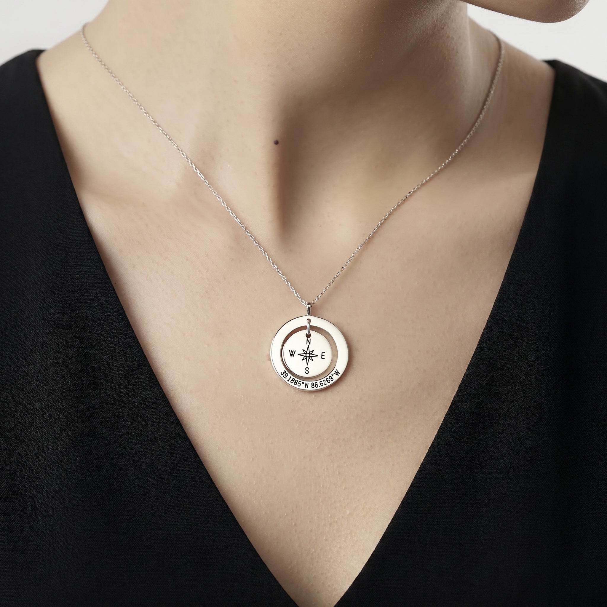 JWH personalized necklace gift